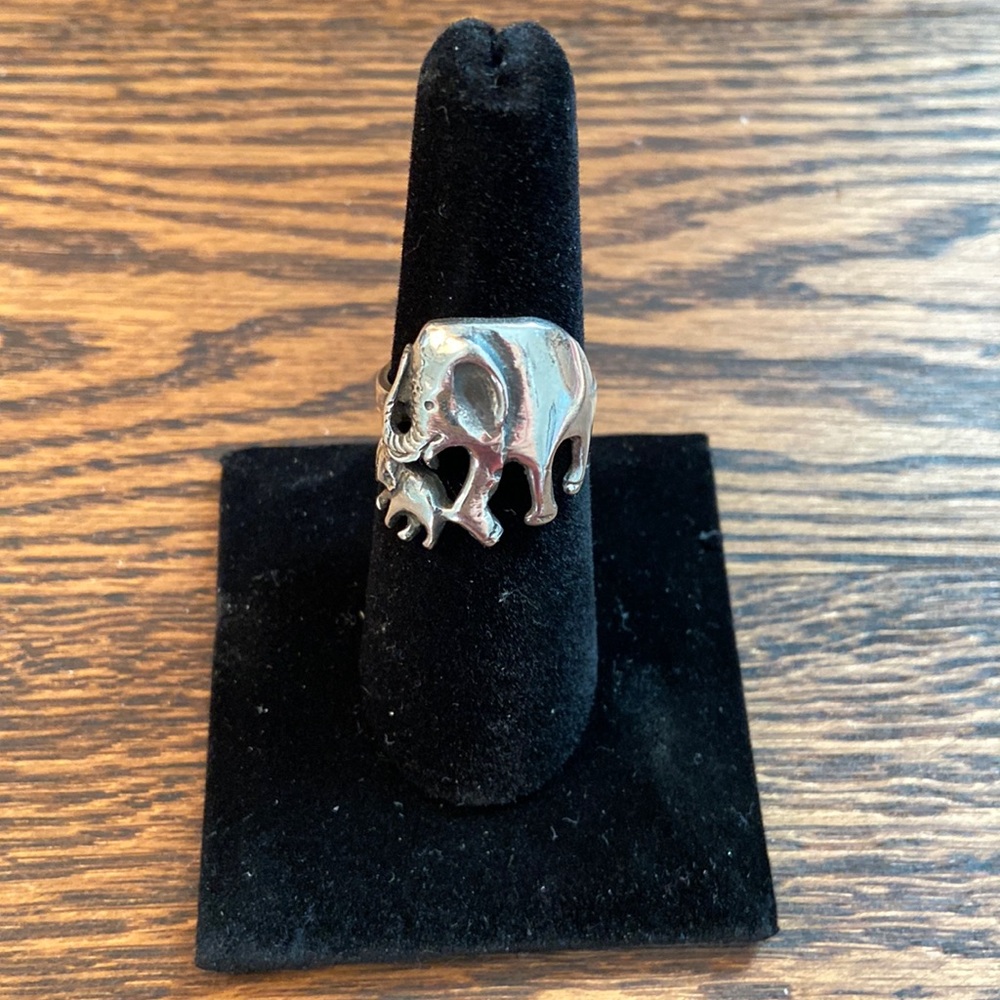 Elephant ring